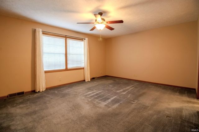 1563 US-35, Knox, IN 46534