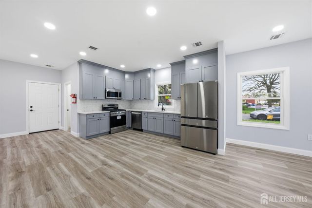 949 Edwin Street, North Brunswick, NJ 08902