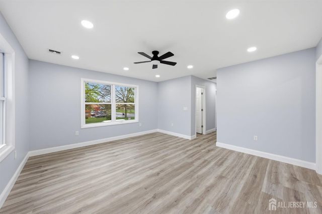 949 Edwin Street, North Brunswick, NJ 08902