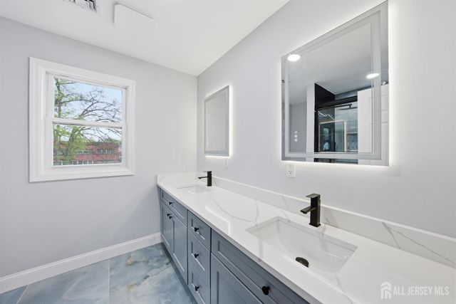 949 Edwin Street, North Brunswick, NJ 08902