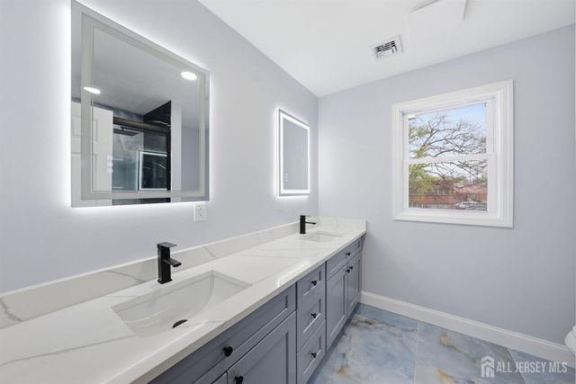 949 Edwin Street, North Brunswick, NJ 08902