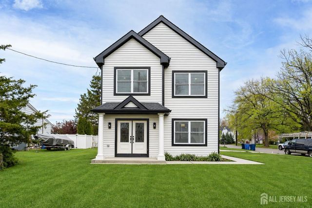 949 Edwin Street, North Brunswick, NJ 08902