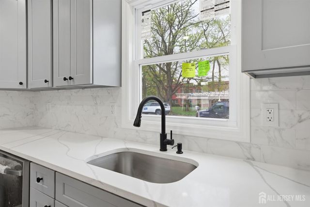 949 Edwin Street, North Brunswick, NJ 08902