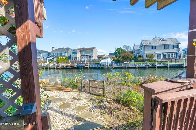 1700 Rue Mirador, Point Pleasant, NJ 08742