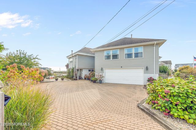 1700 Rue Mirador, Point Pleasant, NJ 08742