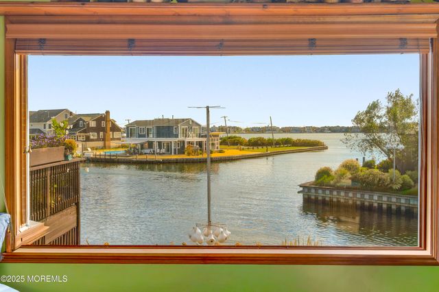 1700 Rue Mirador, Point Pleasant, NJ 08742