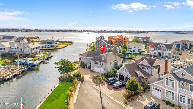 1700 Rue Mirador, Point Pleasant, NJ 08742