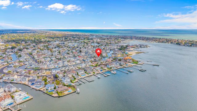 1700 Rue Mirador, Point Pleasant, NJ 08742