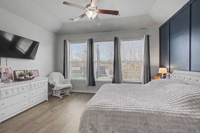 1020 Keeneland Dr, Spring Hill, TN 37174