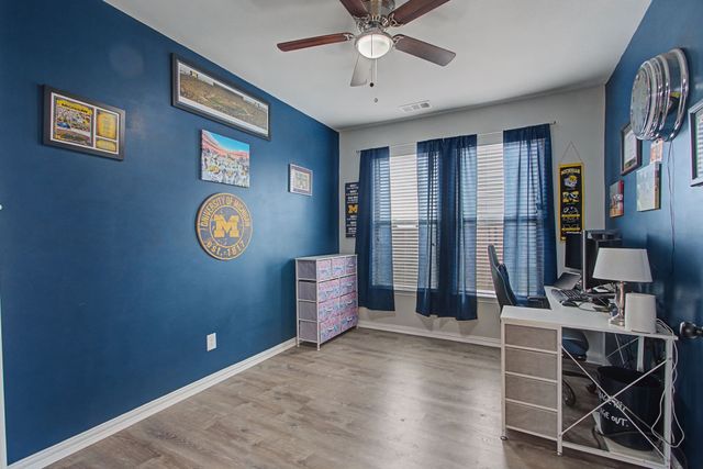 1020 Keeneland Dr, Spring Hill, TN 37174