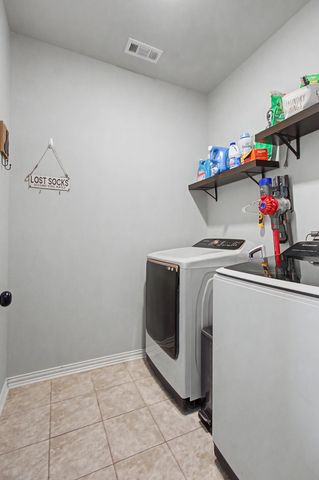 1020 Keeneland Dr, Spring Hill, TN 37174