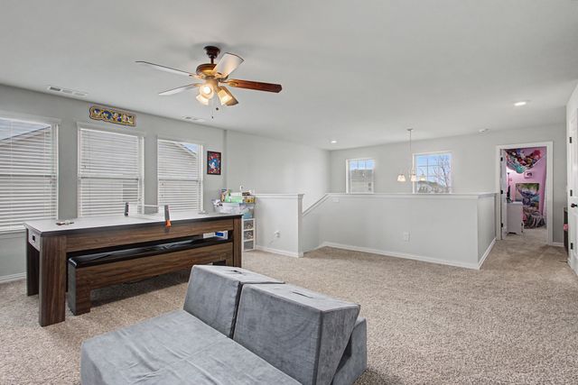 1020 Keeneland Dr, Spring Hill, TN 37174