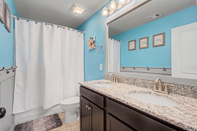 1020 Keeneland Dr, Spring Hill, TN 37174