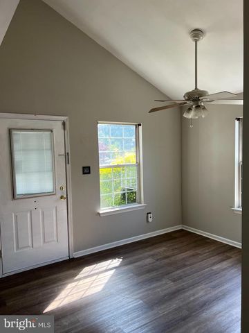 1423 KENNY COVE, Burlington, NJ 08016