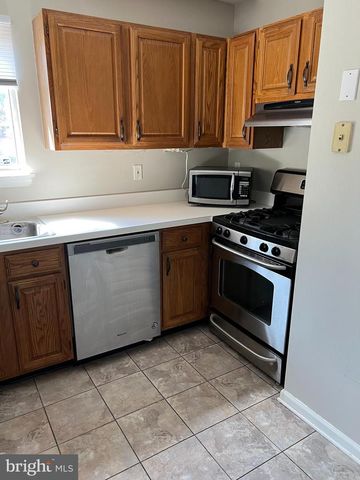 1423 KENNY COVE, Burlington, NJ 08016