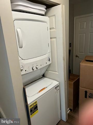 1423 KENNY COVE, Burlington, NJ 08016