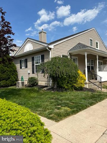 1423 KENNY COVE, Burlington, NJ 08016