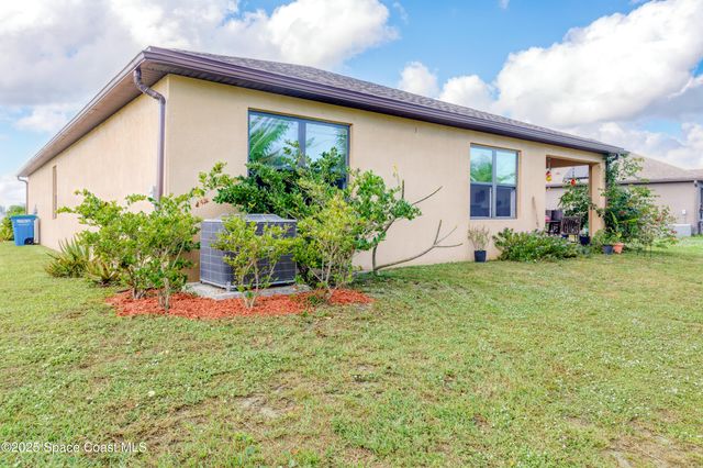 7339 Tourmaline Drive, Grant-valkaria, FL 32949