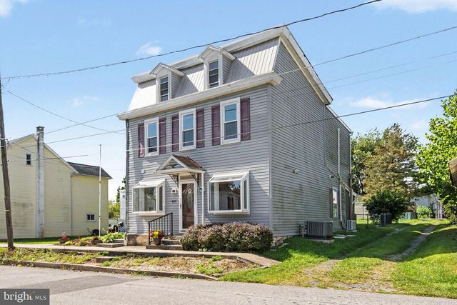 405 KAUFFMAN ST, Boiling Springs, PA 17007