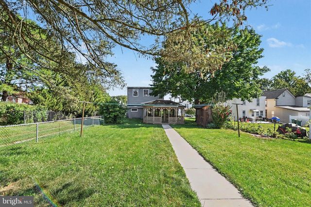 405 KAUFFMAN ST, Boiling Springs, PA 17007