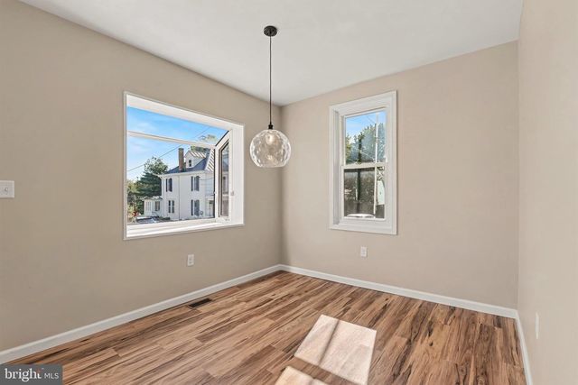 405 KAUFFMAN ST, Boiling Springs, PA 17007