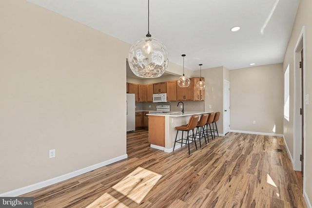 405 KAUFFMAN ST, Boiling Springs, PA 17007