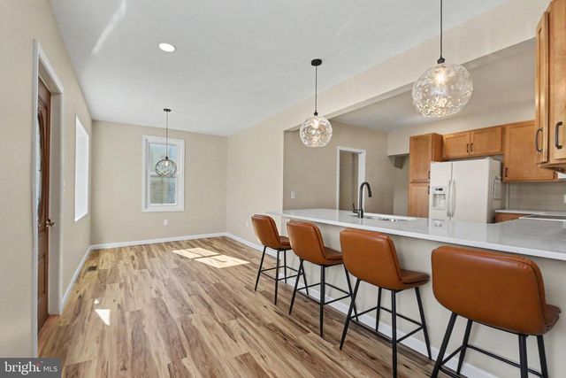 405 KAUFFMAN ST, Boiling Springs, PA 17007