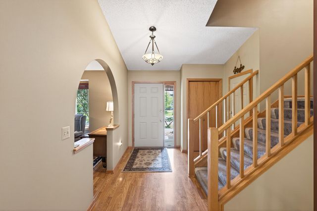 3398 Rolling Hills Drive, Eagan, MN 55121