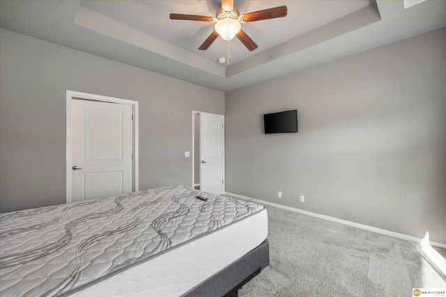 13911 Potter Parkway, Omaha, NE 68142