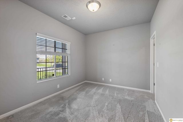 13911 Potter Parkway, Omaha, NE 68142