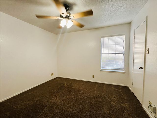 929 W Hickory Street A5, Denton, TX 76201