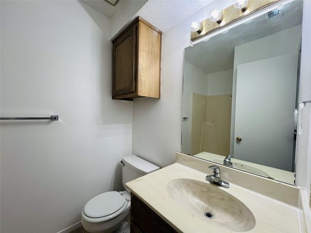 929 W Hickory Street A5, Denton, TX 76201
