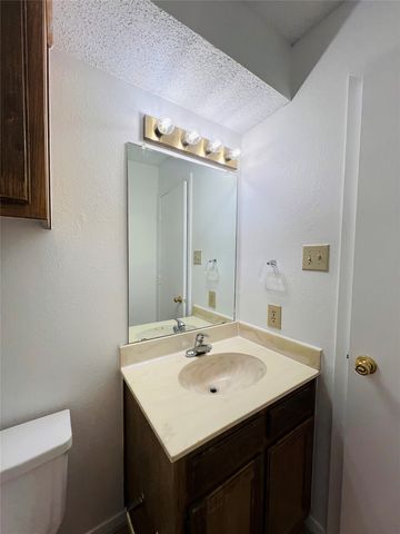 929 W Hickory Street A5, Denton, TX 76201