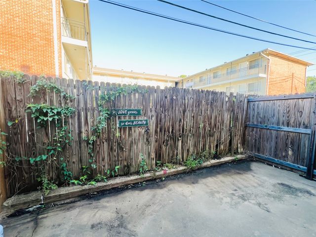 929 W Hickory Street A5, Denton, TX 76201