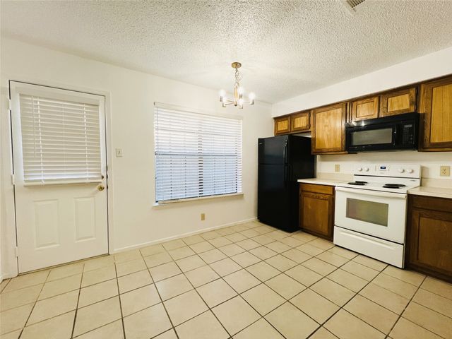 929 W Hickory Street A5, Denton, TX 76201