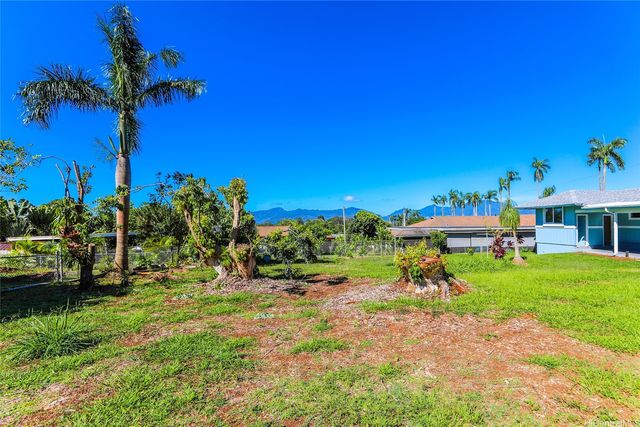 1645 Royal Palm Drive, Wahiawa, HI 96786