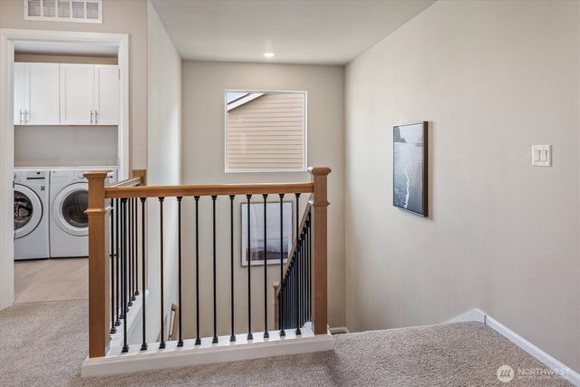 17525 Crossing Drive E, Puyallup, WA 98374