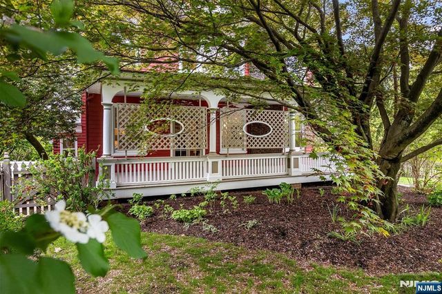 63 Highland Avenue, Glen Ridge, NJ 07028