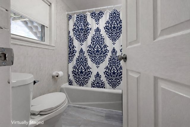 122 Union St B, Rockland, MA 02370