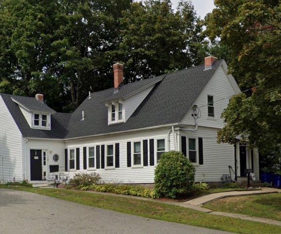 122 Union St B, Rockland, MA 02370