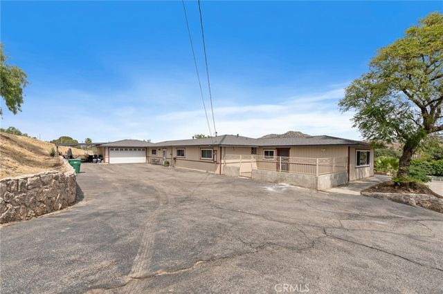 1820 Corona Avenue, Norco, CA 92860