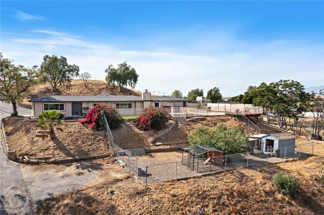 1820 Corona Avenue, Norco, CA 92860