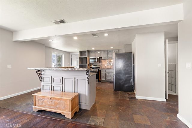 1820 Corona Avenue, Norco, CA 92860