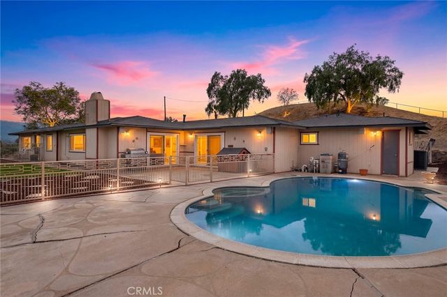 1820 Corona Avenue, Norco, CA 92860