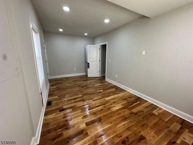 708 Jefferson Ave, Elizabeth City, NJ 07201