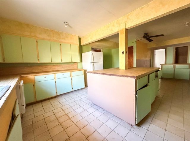 244 N County Road 1032, Kingsville, TX 78363