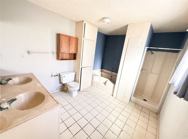 244 N County Road 1032, Kingsville, TX 78363