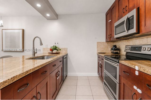 804 SW 119th Way 804, Davie, FL 33325