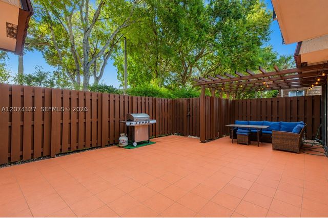 804 SW 119th Way 804, Davie, FL 33325