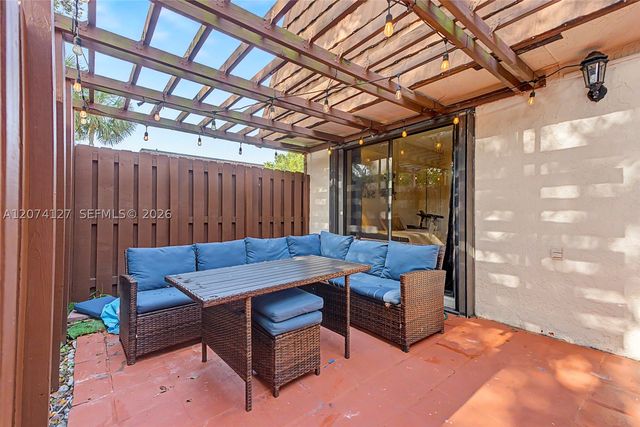 804 SW 119th Way 804, Davie, FL 33325